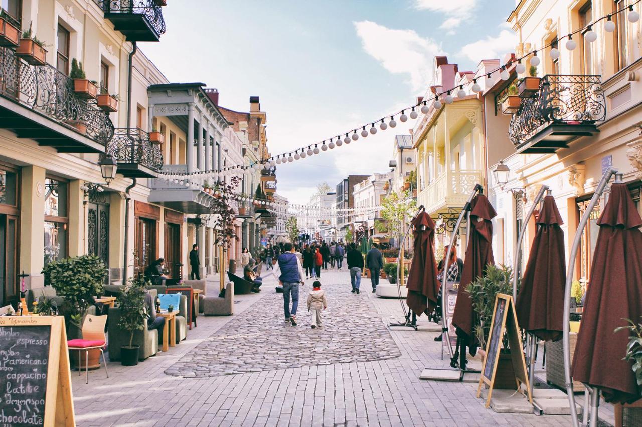 Siqvaruli Tbilisi Exterior photo